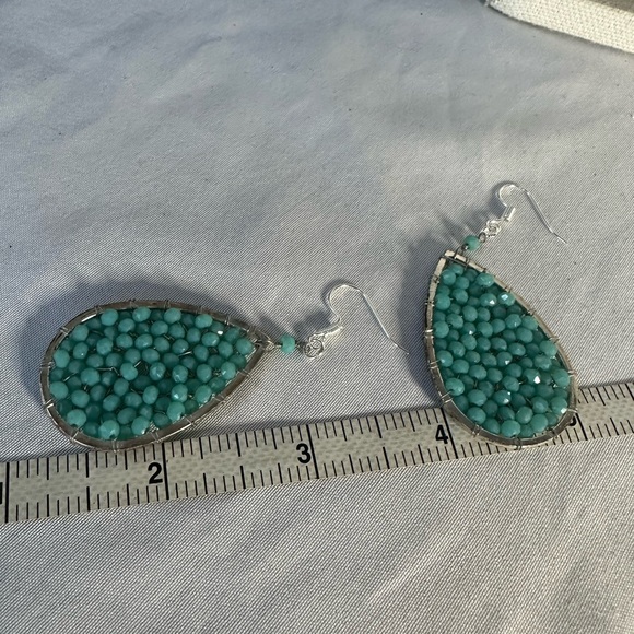 Unique small faceted bead teardrop dangle earrings - Picture 5 of 6